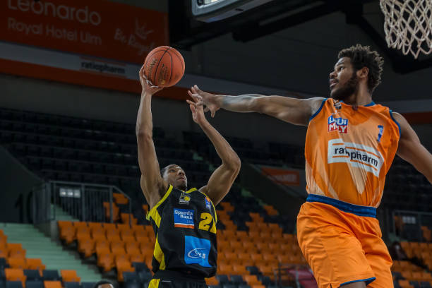 在客场对阵 在客场对阵