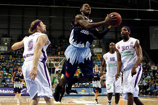 虽然阿尔特 虽然阿尔特